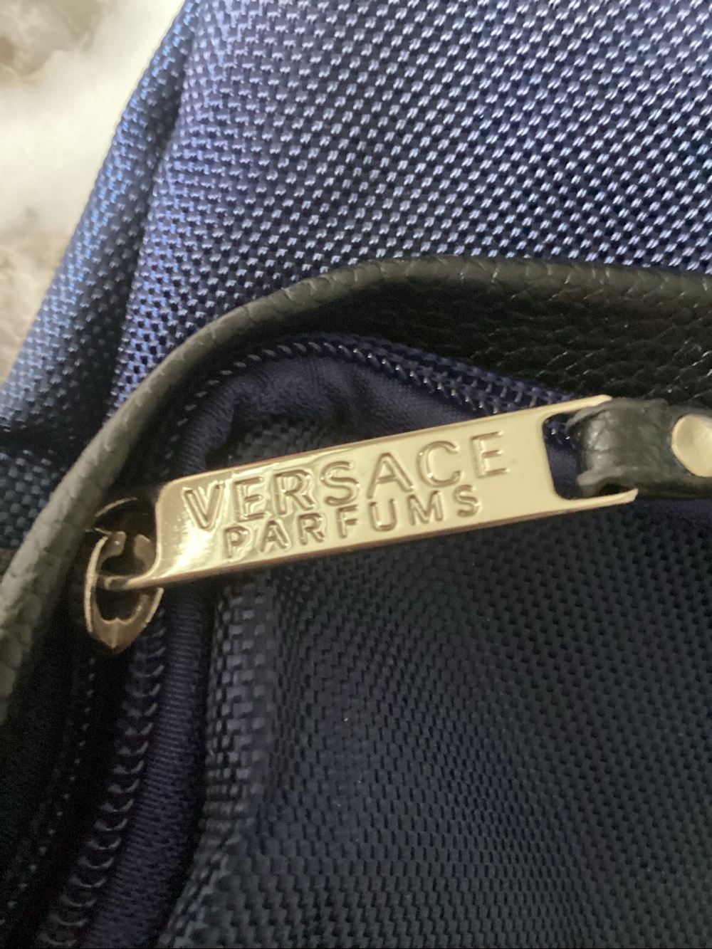 Versace parfums backpack - Picture 5 of 6